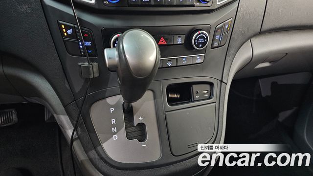 Hyundai Starex 2019 — photo 9
