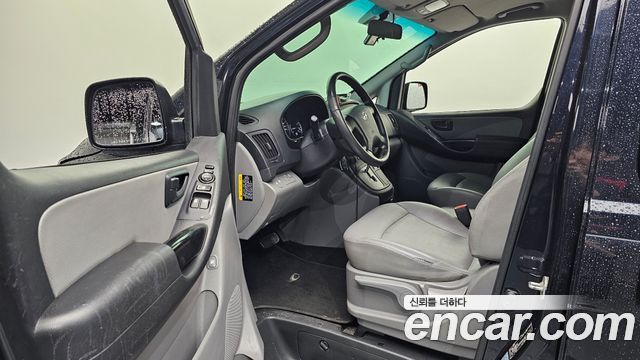 Hyundai Starex 2019 — photo 10