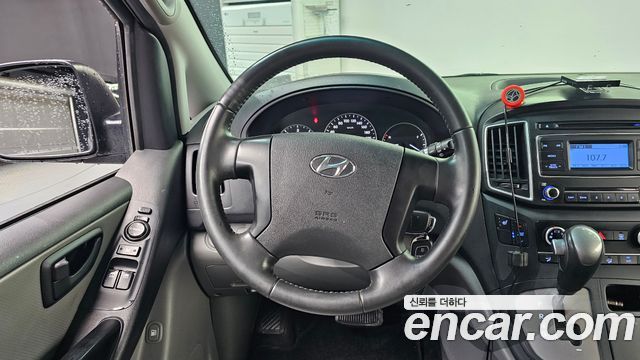Hyundai Starex 2019 — photo 13
