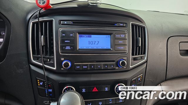 Hyundai Starex 2019 — photo 14