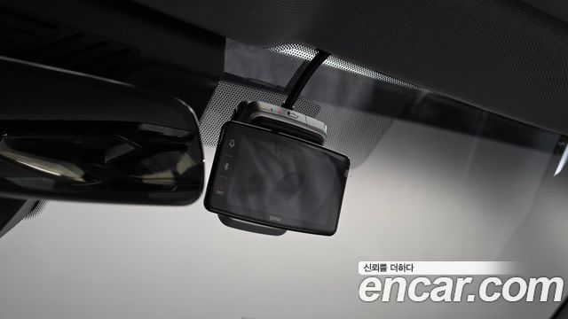 BMW 5-Series 2025 — photo 25