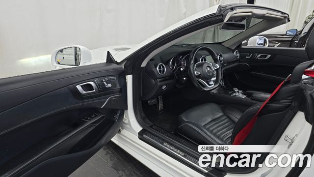 Mercedes-Benz SL-Class 2018 — photo 10