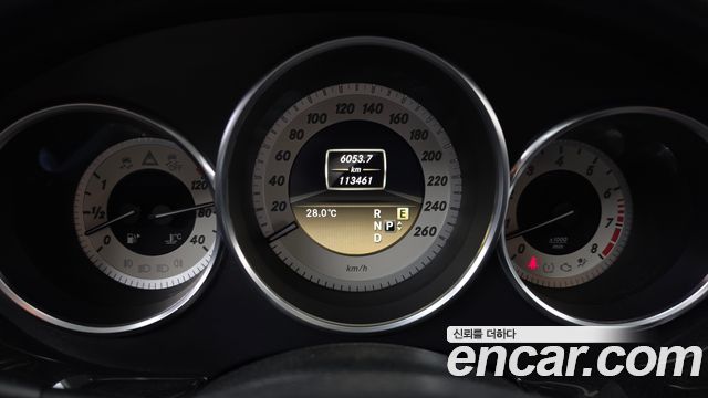 Mercedes-Benz CLS-Class 2012 — photo 8