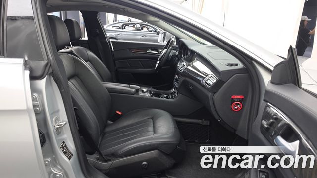 Mercedes-Benz CLS-Class 2012 — photo 11