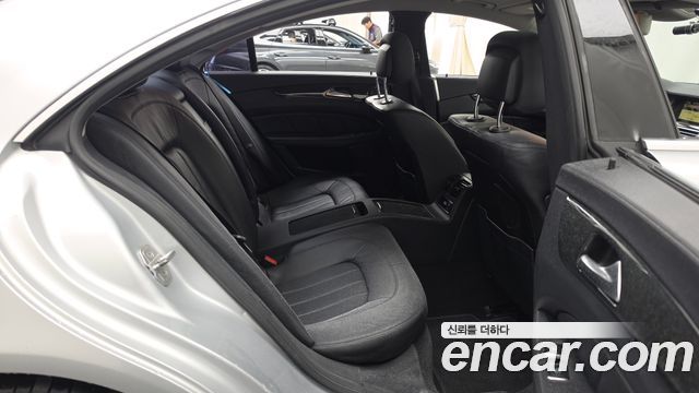 Mercedes-Benz CLS-Class 2012 — photo 12