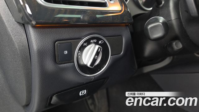 Mercedes-Benz CLS-Class 2012 — photo 16