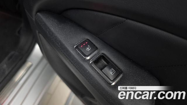 Mercedes-Benz CLS-Class 2012 — photo 19