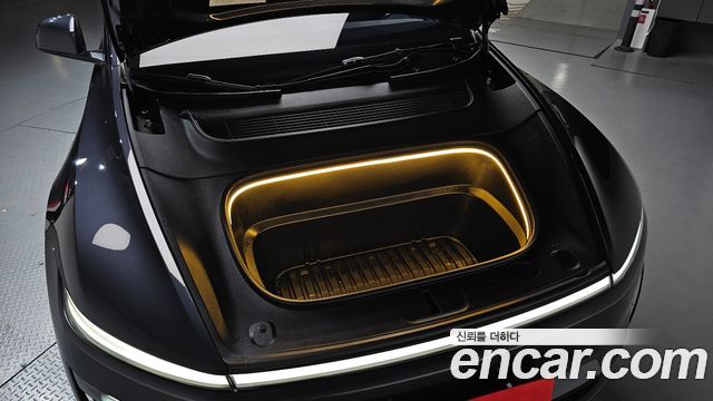Tesla Model Y 2025 — photo 6