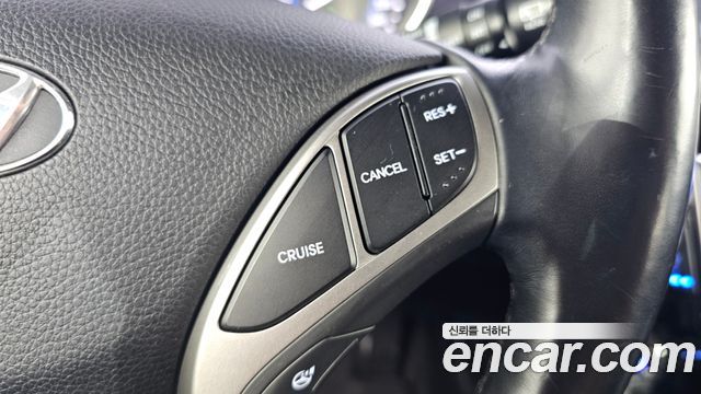 Hyundai i30 2015 — photo 24