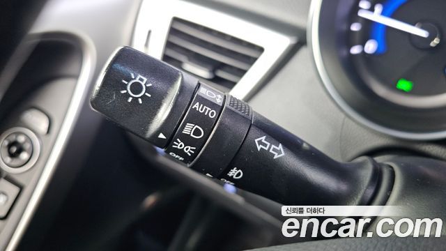 Hyundai i30 2015 — photo 26