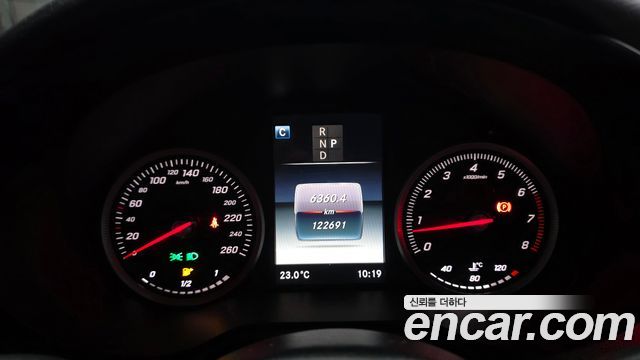 Mercedes-Benz GLC-Class 2019 — photo 8