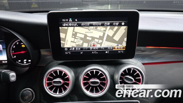Mercedes-Benz GLC-Class 2019 — photo 14
