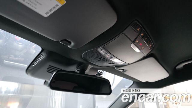 Mercedes-Benz GLC-Class 2019 — photo 18