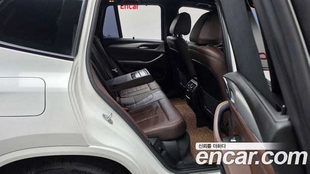 BMW X3 2021 — photo 17
