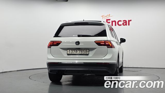 Volkswagen Tiguan 2020 — photo 4