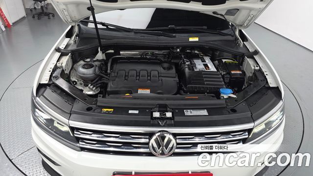 Volkswagen Tiguan 2020 — photo 6