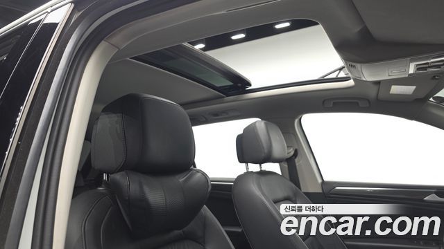 Volkswagen Tiguan 2020 — photo 16