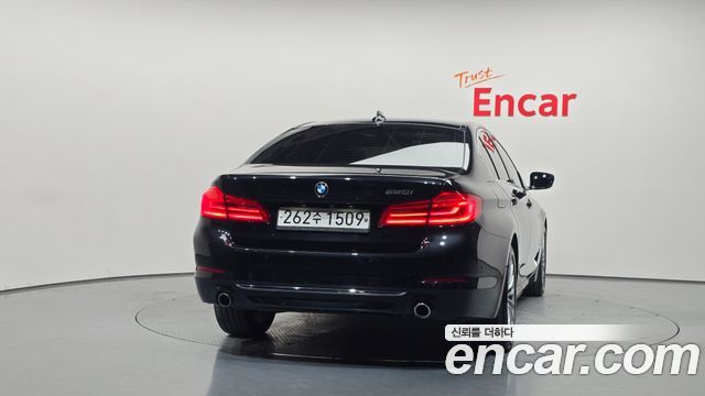 BMW 5-Series 2019 — photo 4