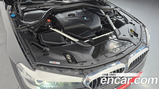 BMW 5-Series 2019 — photo 6