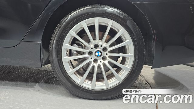 BMW 5-Series 2019 — photo 7