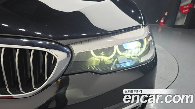 BMW 5-Series 2019 — photo 8