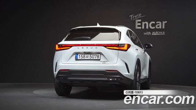 Lexus NX 2026 — photo 4