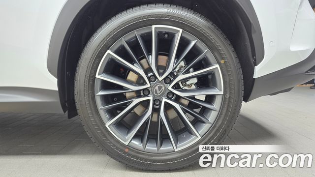 Lexus NX 2026 — photo 7