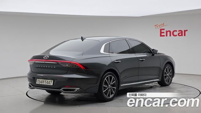 Hyundai Grandeur 2022 — photo 2