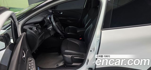 Renault Korea QM3 2017 — photo 11