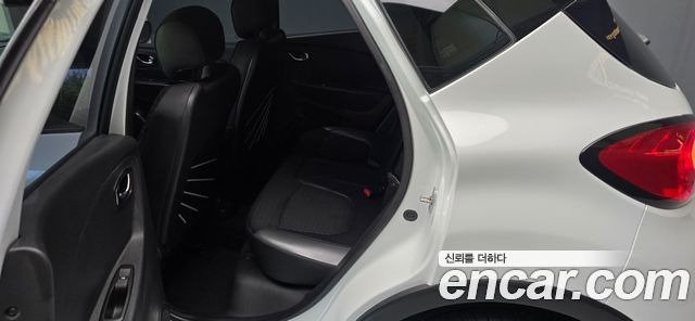 Renault Korea QM3 2017 — photo 12