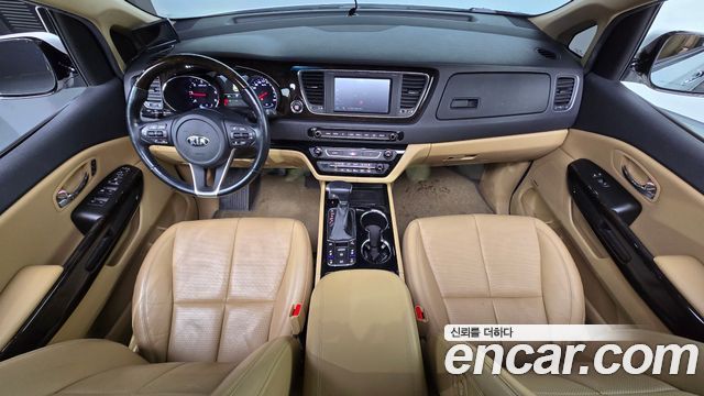 Kia Canival 2020 — photo 7