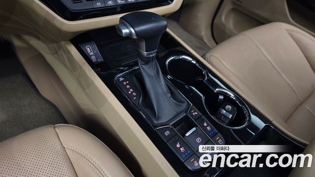 Kia Canival 2020 — photo 9