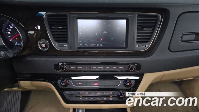 Kia Canival 2020 — photo 15