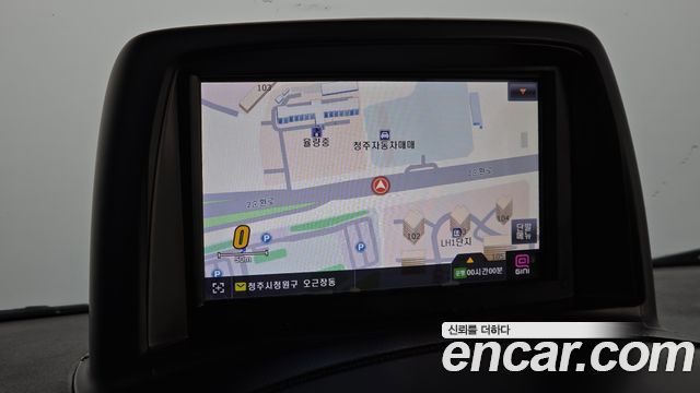 Hyundai Starex 2017 — photo 13