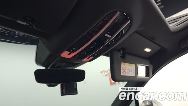 Porsche Cayenne 2021 — photo 34
