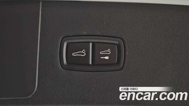 Porsche Cayenne 2021 — photo 37