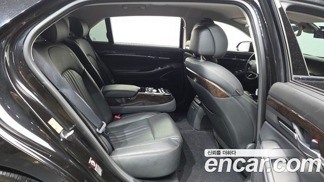 Genesis G90 2019 — photo 12