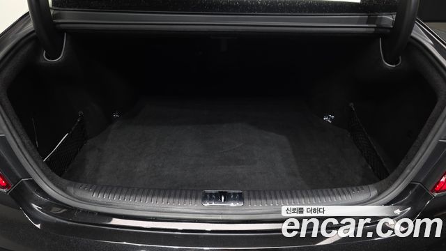 Genesis G90 2019 — photo 20