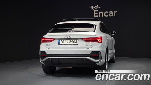 Audi Q3 2023 — photo 4