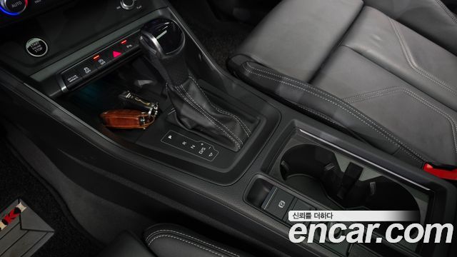 Audi Q3 2023 — photo 12