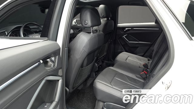 Audi Q3 2023 — photo 17