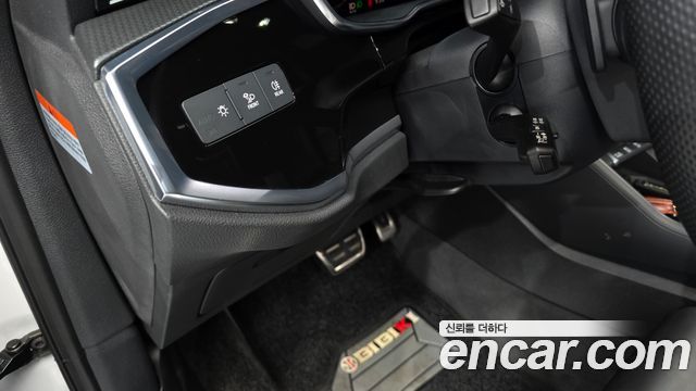 Audi Q3 2023 — photo 27