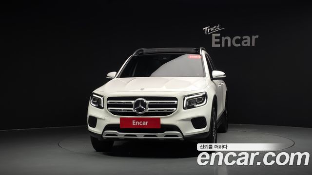 Mercedes-Benz GLB-Class 2021 — photo 3