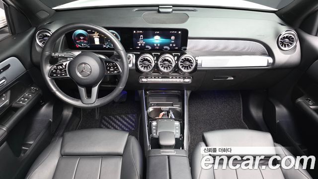 Mercedes-Benz GLB-Class 2021 — photo 10