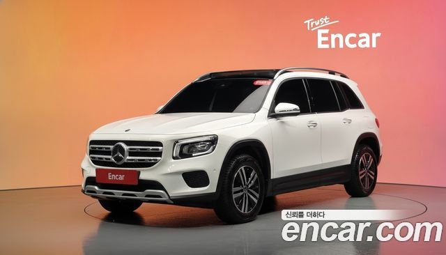 Mercedes-Benz GLB-Class 2021 — photo 1