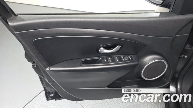Renault Korea SM3 2015 — photo 14