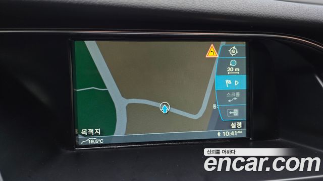 Audi A4 2013 — photo 17