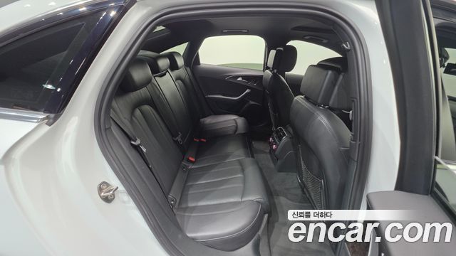 Audi A6 2018 — photo 23