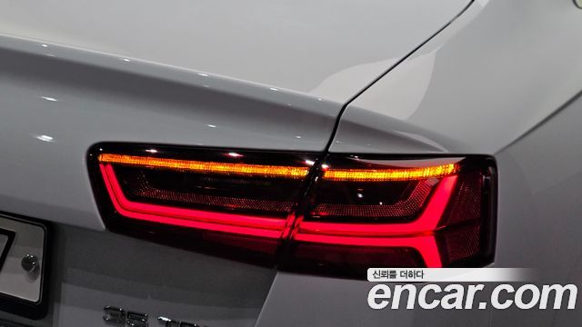 Audi A6 2018 — photo 9