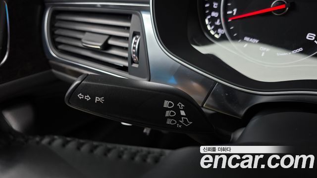 Audi A6 2018 — photo 32